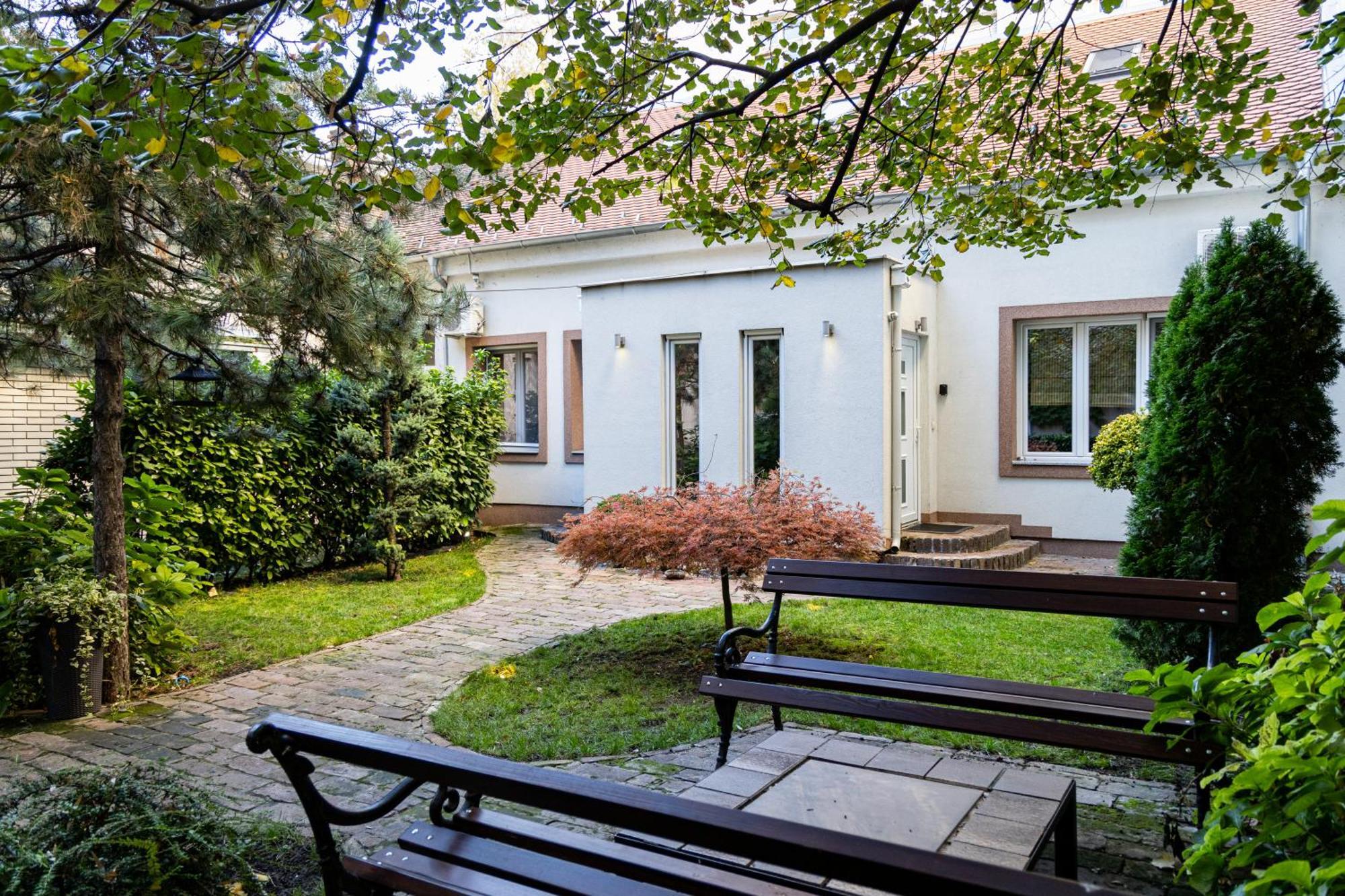 Green And Blue Garden Apartments Belgrade Exterior photo